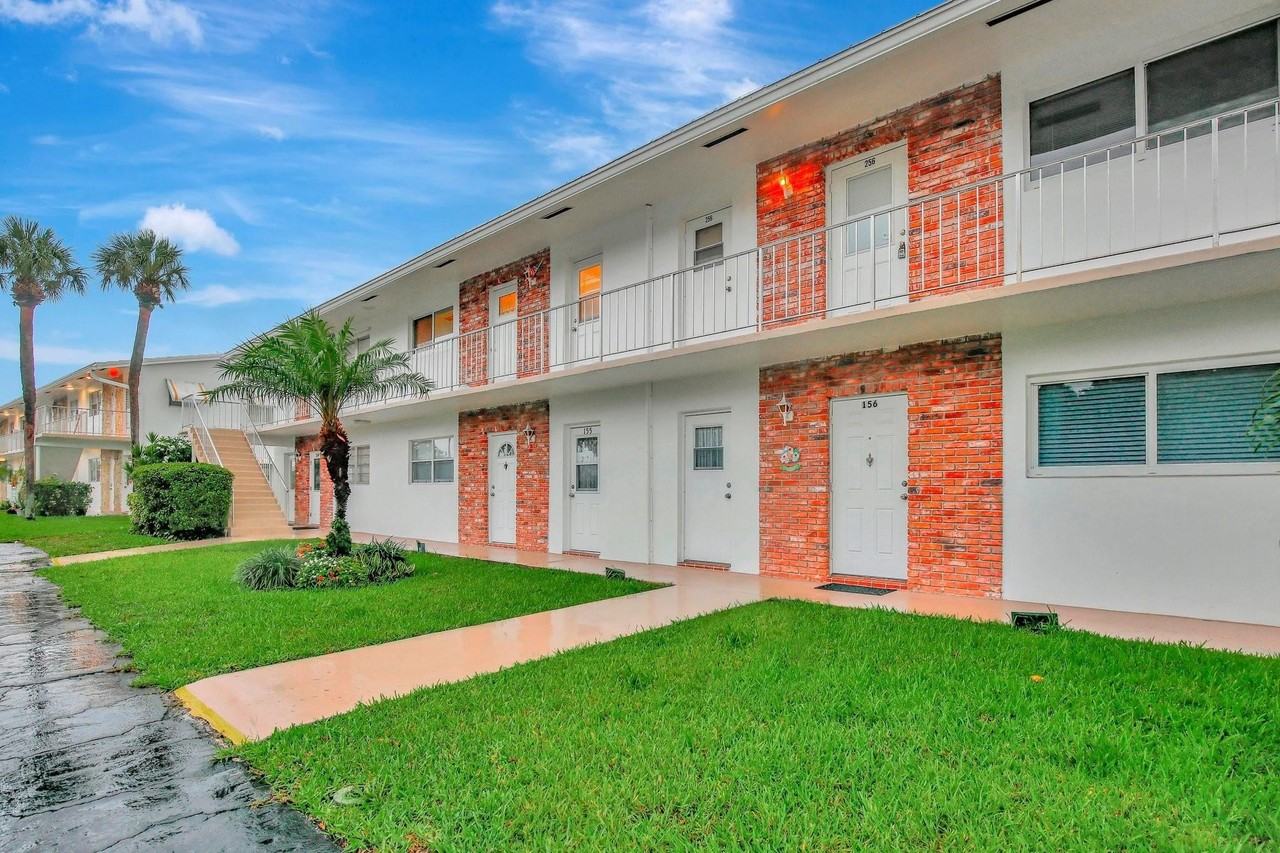 2650 W Golf Blvd #255
