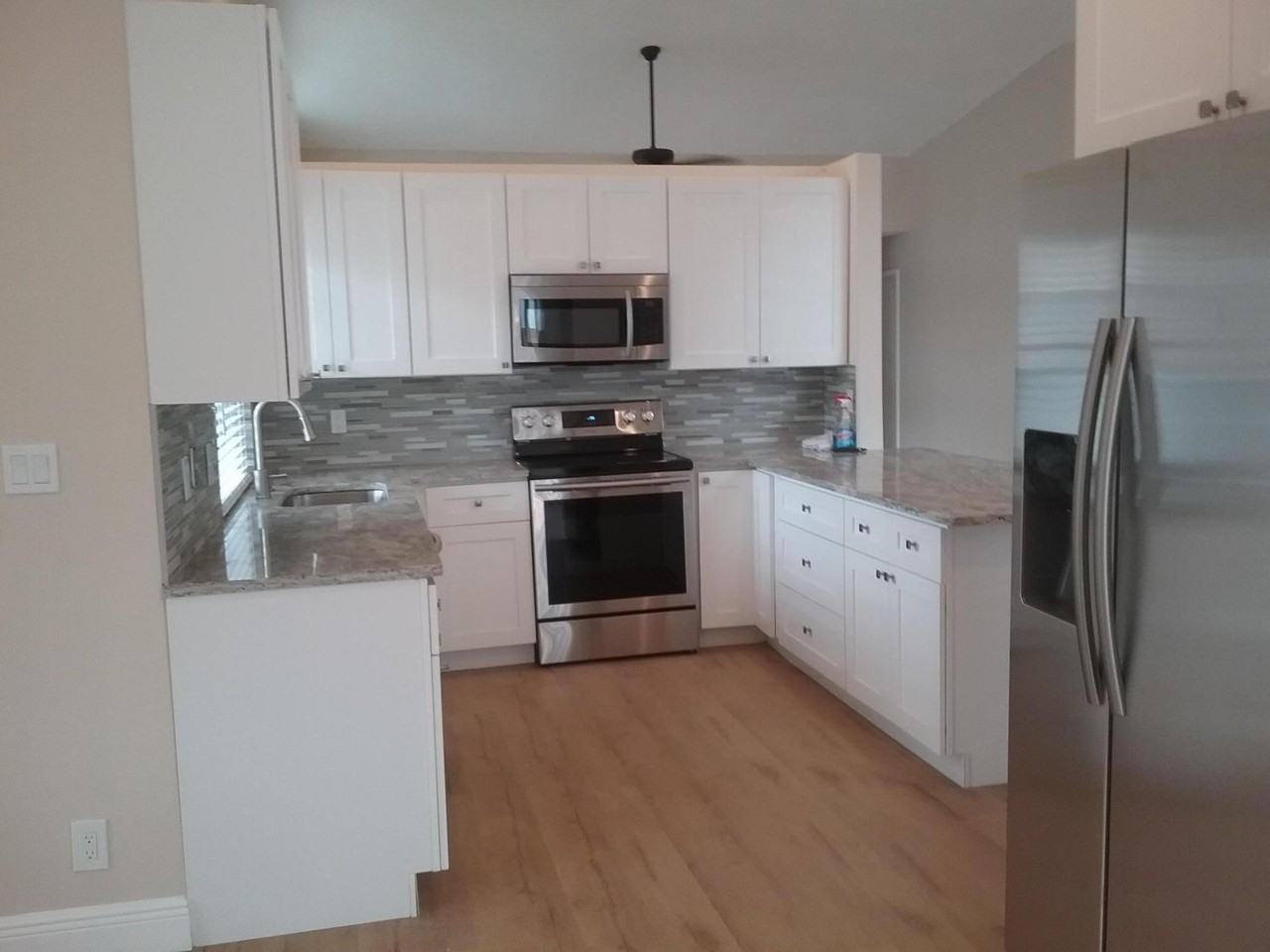 21071 Woodspring Ave - Photo 3 of 30