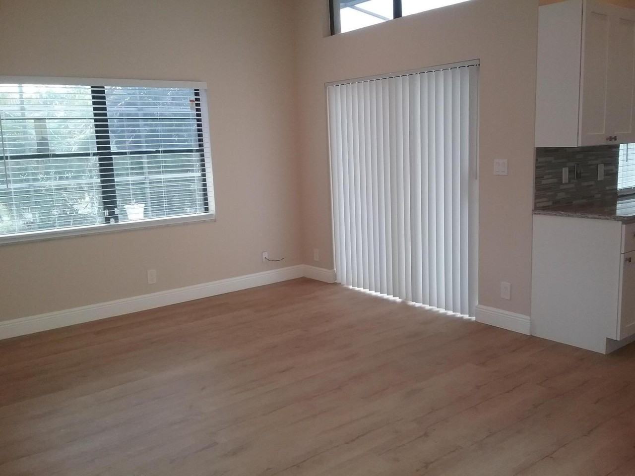 21071 Woodspring Ave - Photo 6 of 30