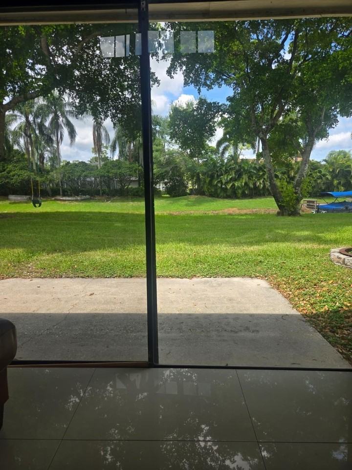 12760 Spinnaker Ln - Photo 2 of 27