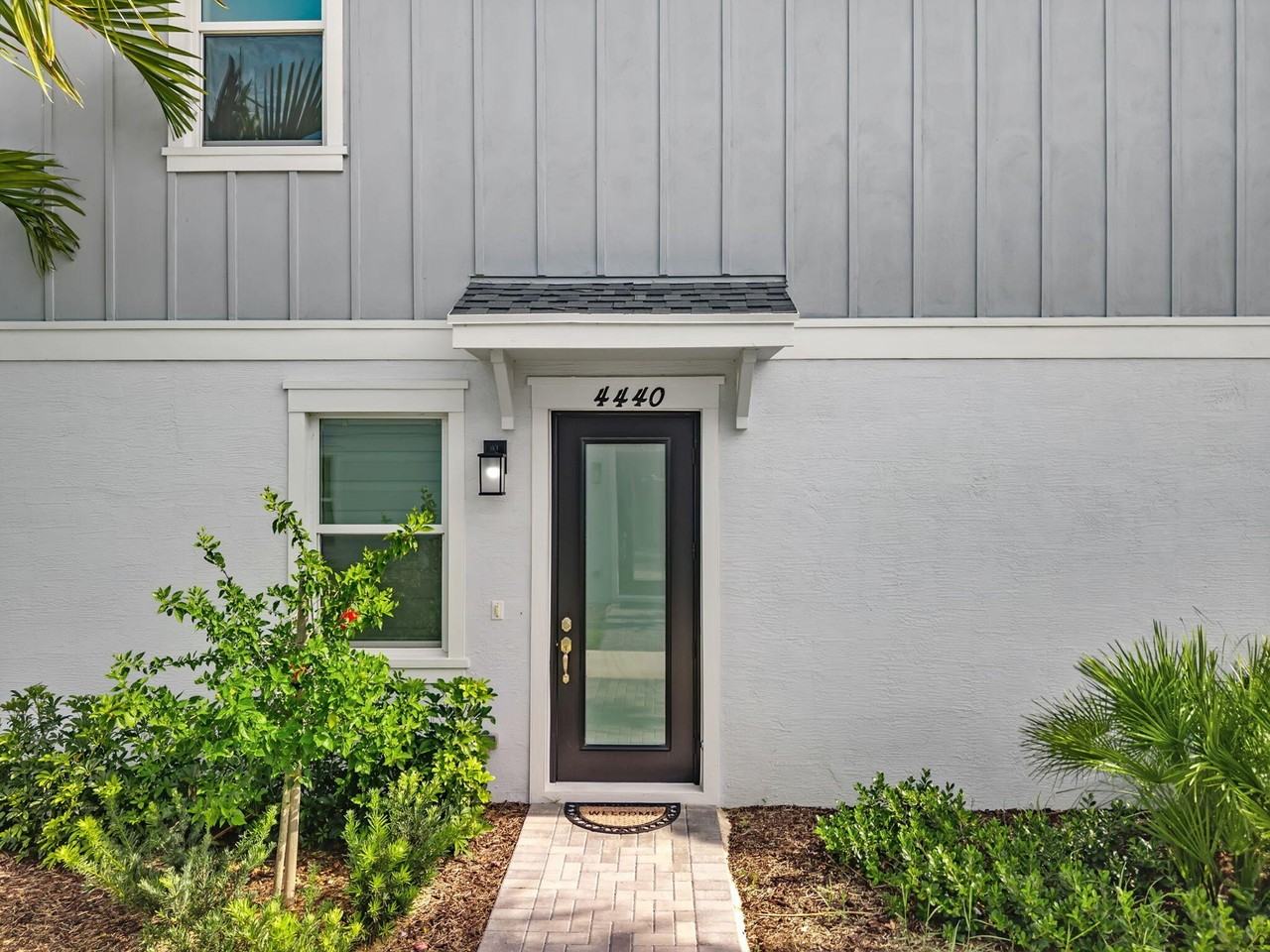 4440 Longwood Lake Sq - Photo 7 of 43
