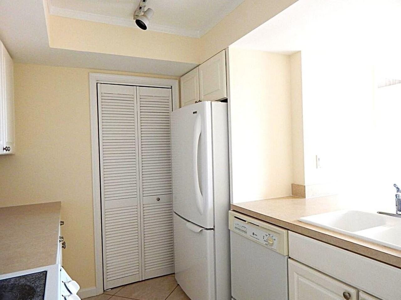 5250 Woodland Lakes Dr #231 - Photo 2 of 7