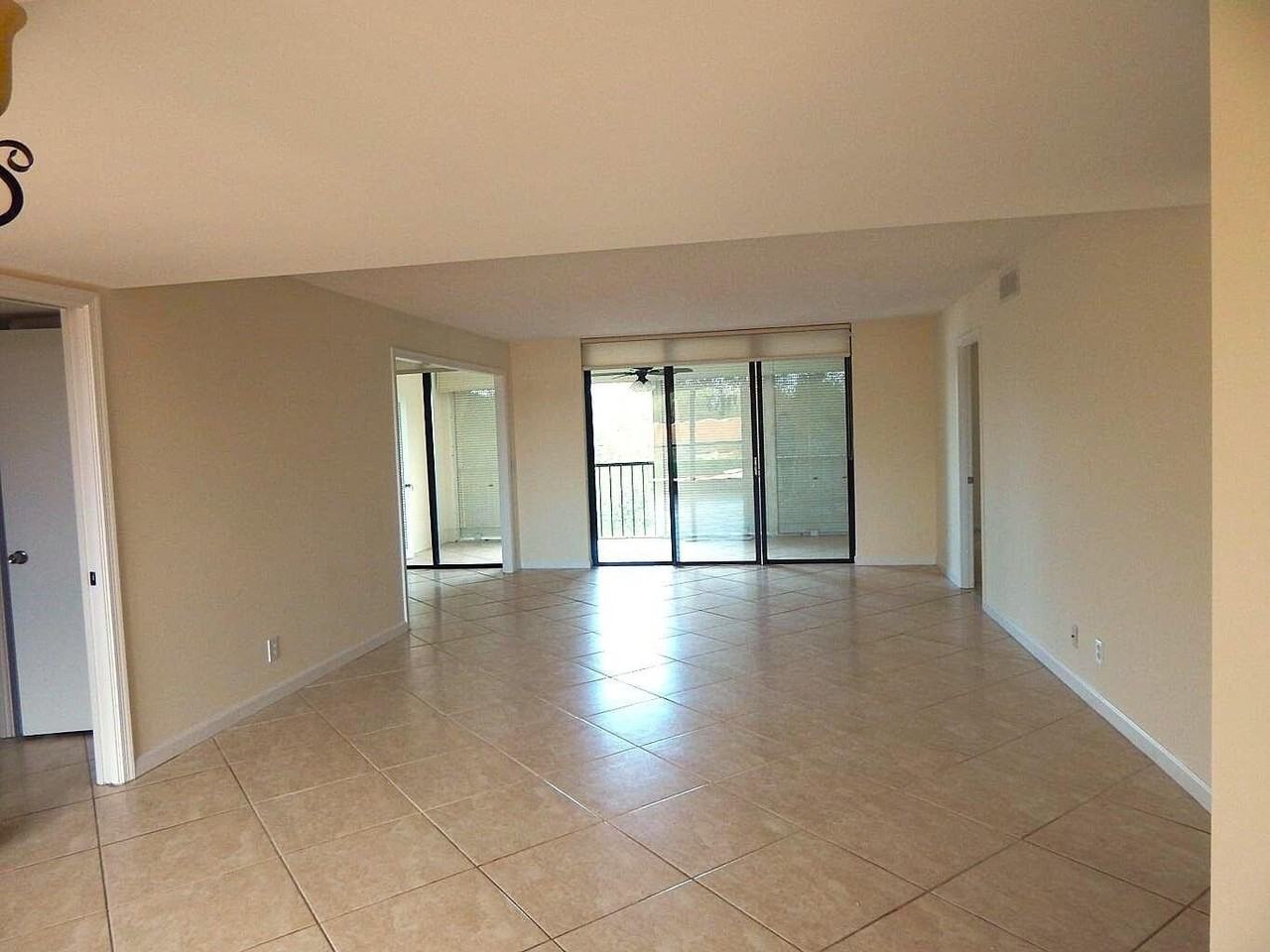 5250 Woodland Lakes Dr #231 - Photo 5 of 7
