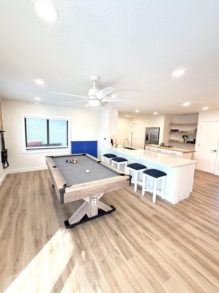948 Canal Cir