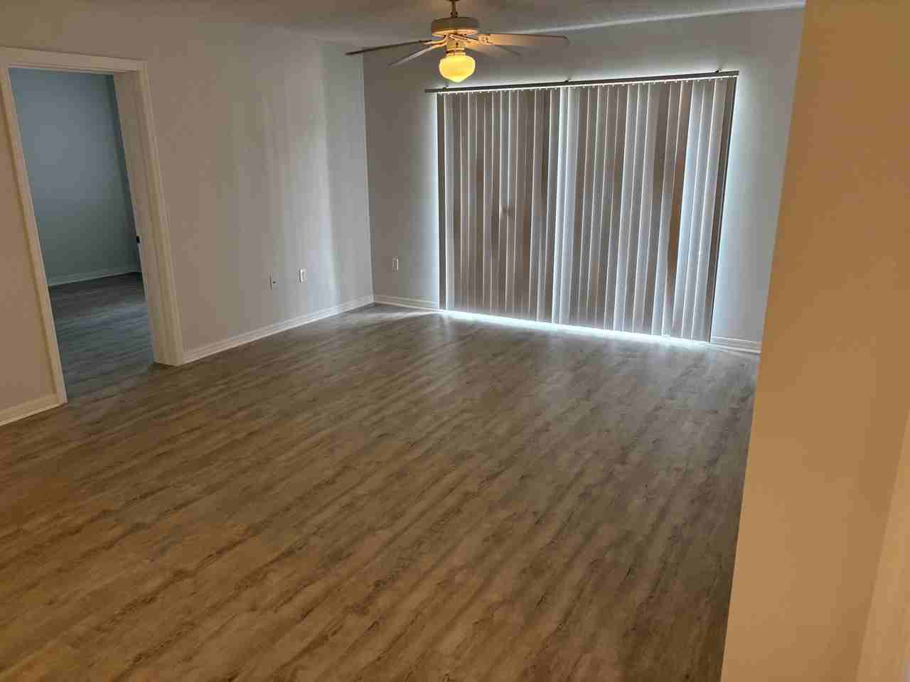 4163 N Haverhill Rd #1215 - Photo 3 of 23