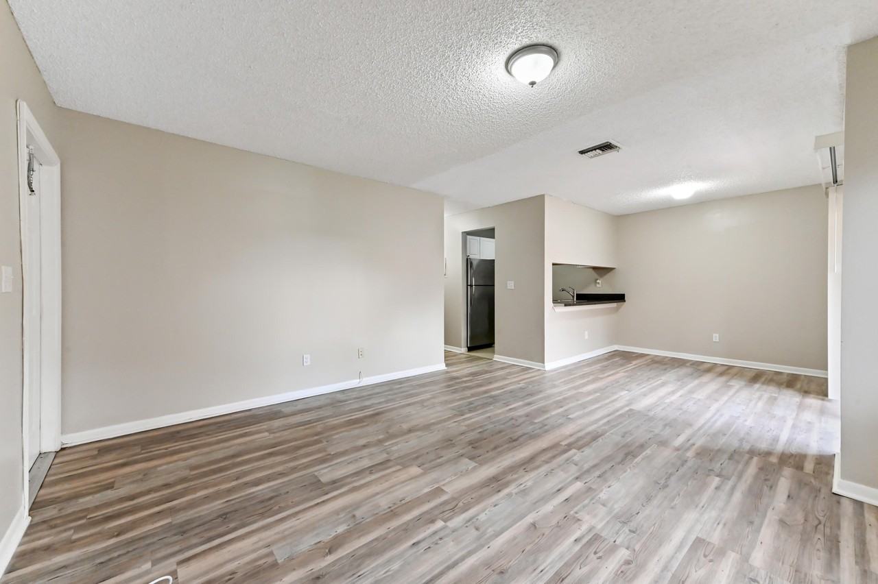 6041 10th Ave N #228 - Photo 7 of 16