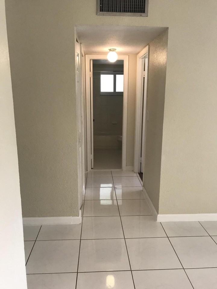 7850 Camino Real #O201 - Photo 5 of 21