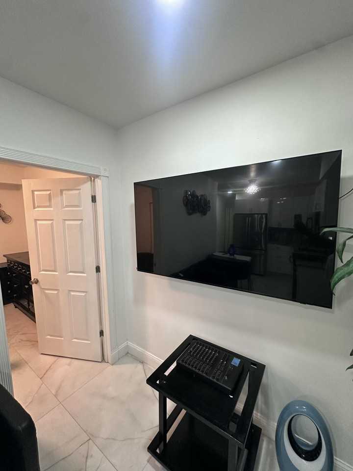 13127 83rd Ln N - Photo 7 of 15