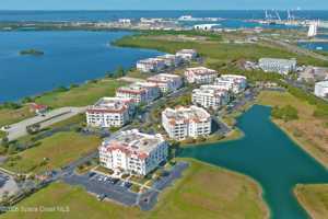 featured image of 8903 Laguna Ln #204