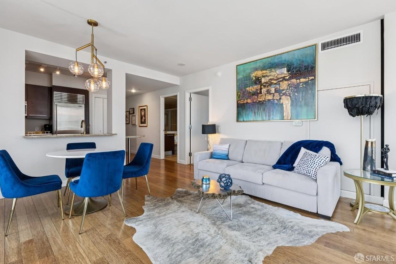 425 1st St #1607 - Photo 7 of 50