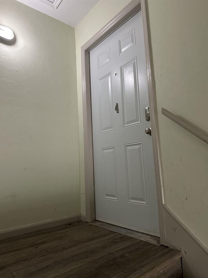 520 E Call St #4 - Photo 2 of 11