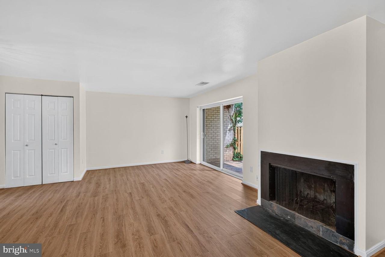 2747 31st Pl Ne #2747 - Photo 5 of 15