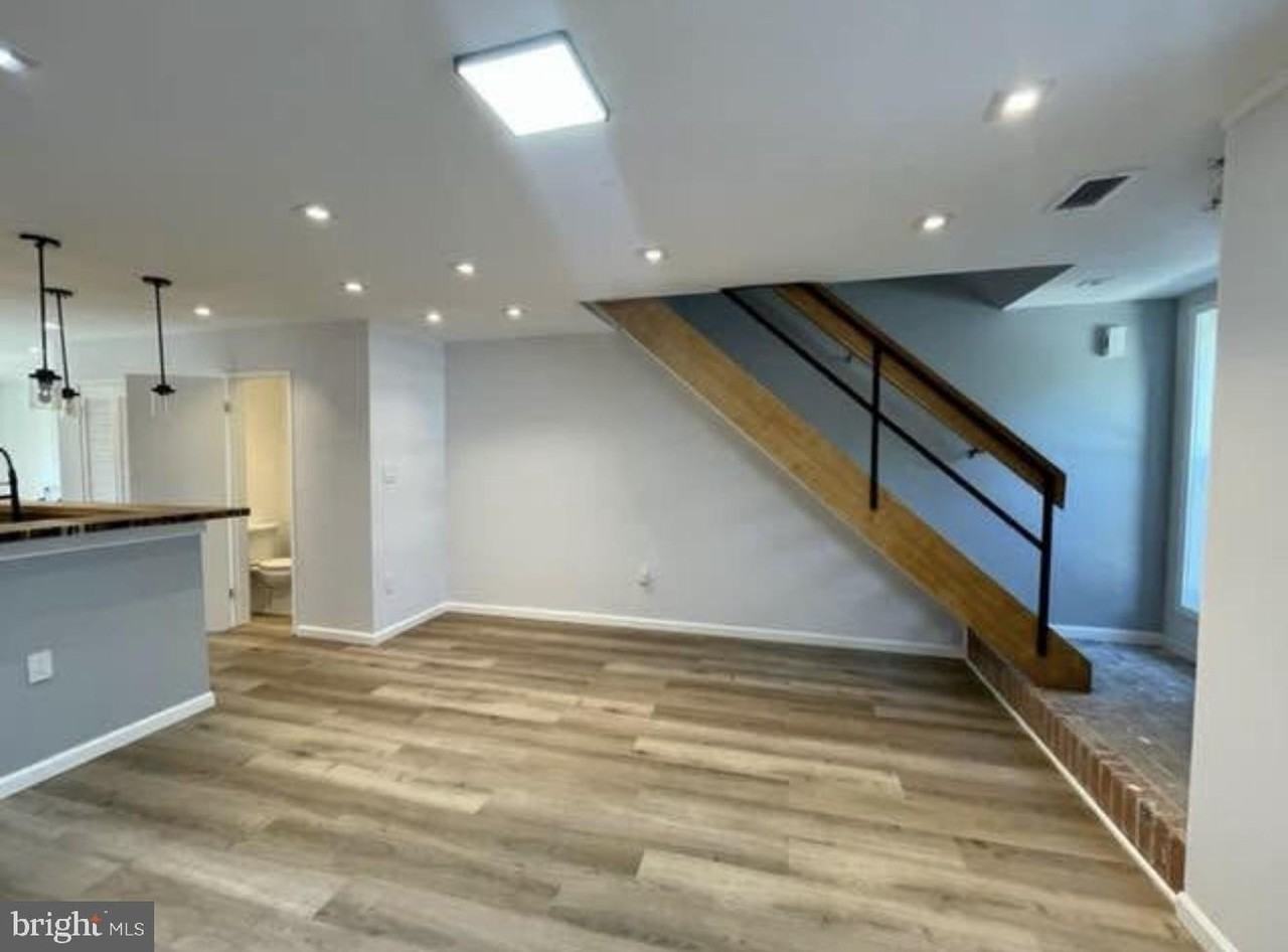 2433 18th St Ne #2433 - Photo 6 of 23