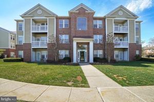 featured image of 8206 Blue Heron Dr #1C