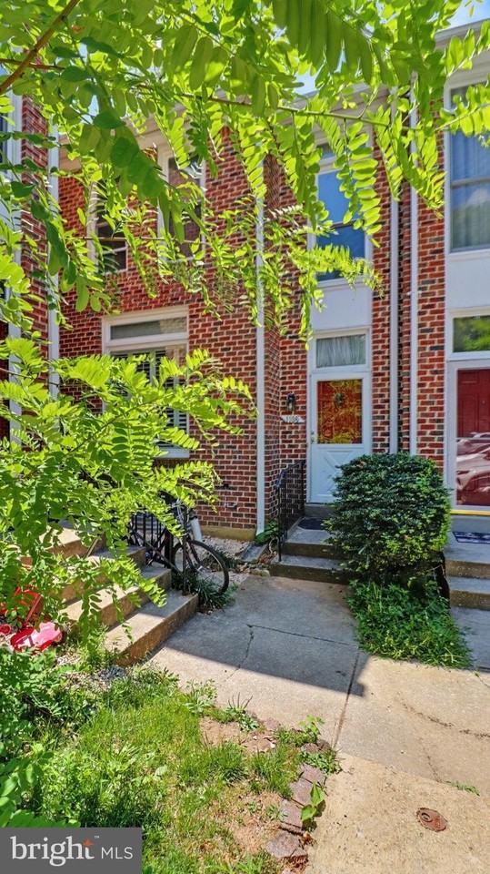 1106 Arcola Ave - Photo 3 of 50