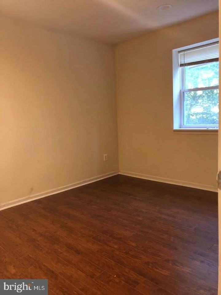 8314 Roanoke Ave - Photo 5 of 9