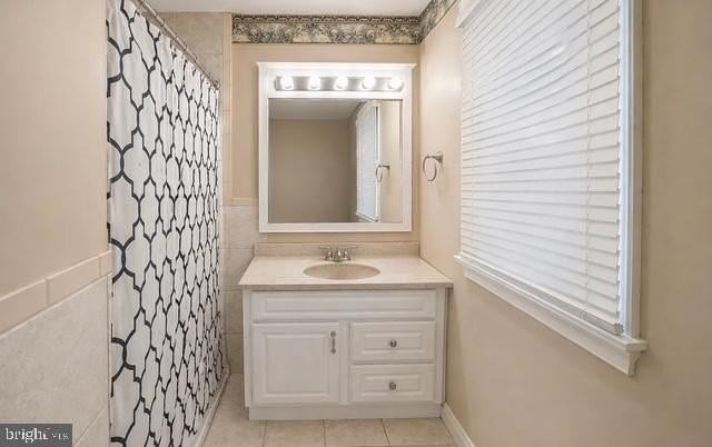 4114 Skyline Dr - Photo 3 of 17