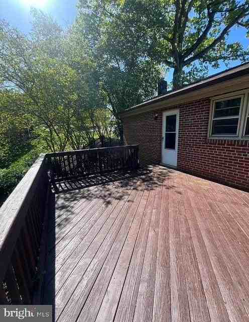 4114 Skyline Dr - Photo 5 of 17