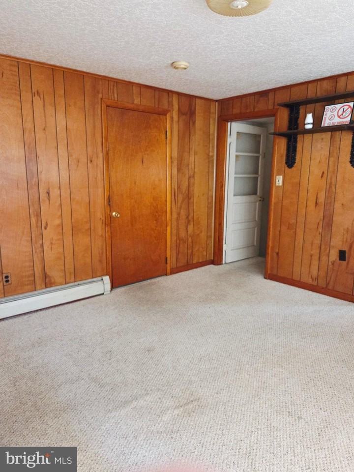 314 Victoria St - Photo 6 of 23