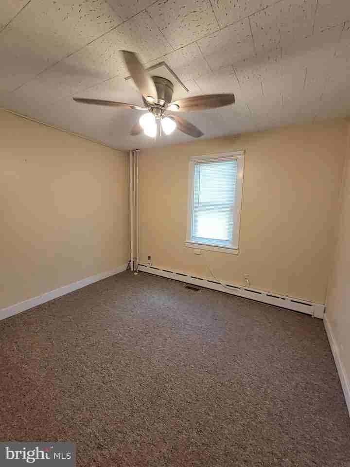 237 S Franklin St - Photo 7 of 15