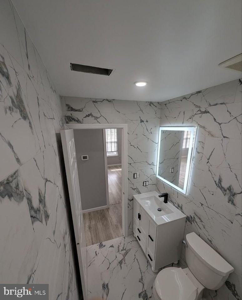 810 Diamond Dr #810 - Photo 6 of 12