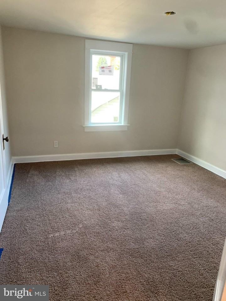 3718 Norwood Ave - Photo 7 of 16
