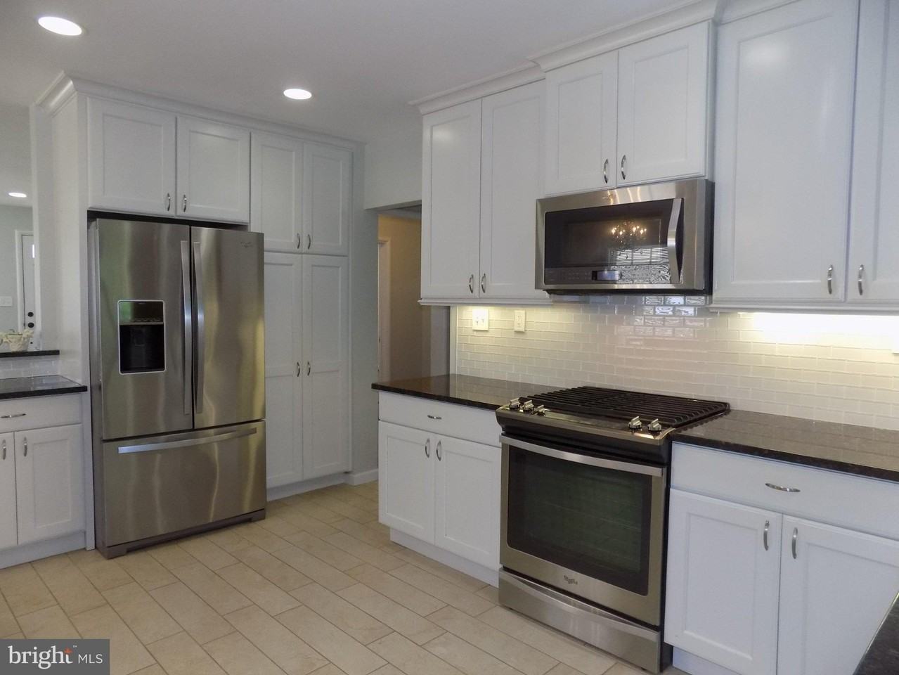 138 S Abingdon St - Photo 6 of 35