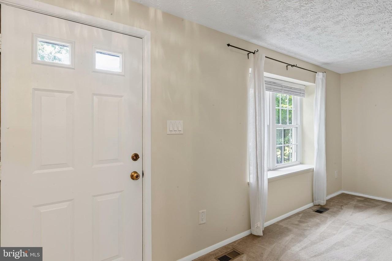 7973 Tyson Oaks Cir - Photo 6 of 50