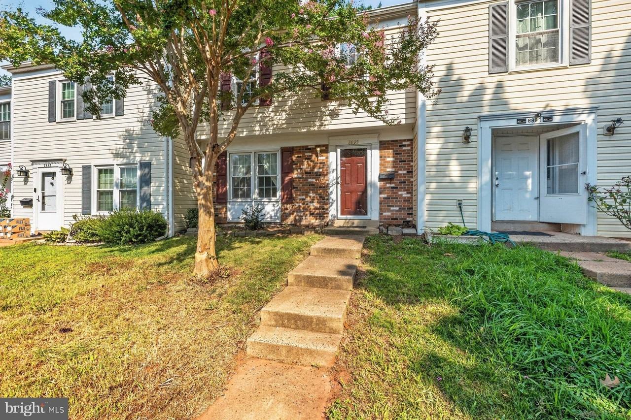 8995 Bonham Cir