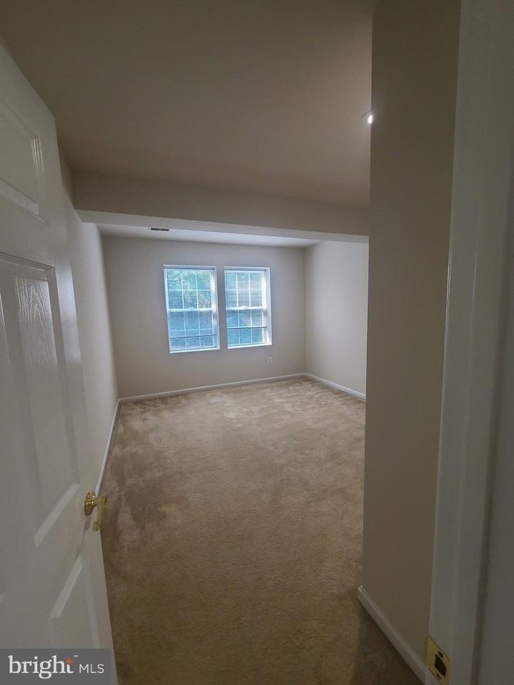 2692 Cast Off Loop #BS - Photo 5 of 14