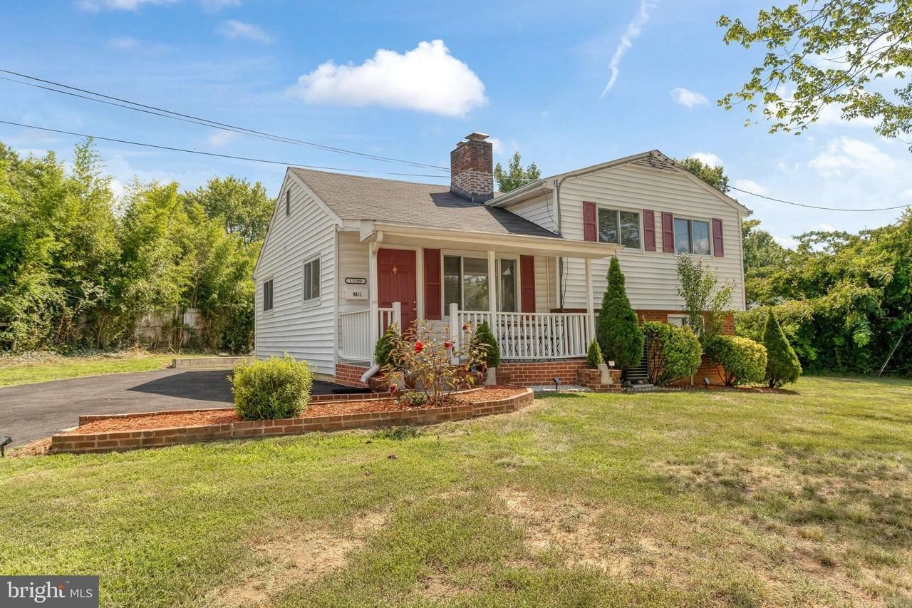13208 Aldrin St - Photo 2 of 26