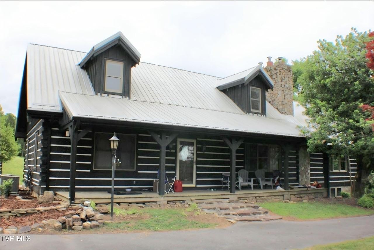 1524 Burem Rd - Photo 2 of 46