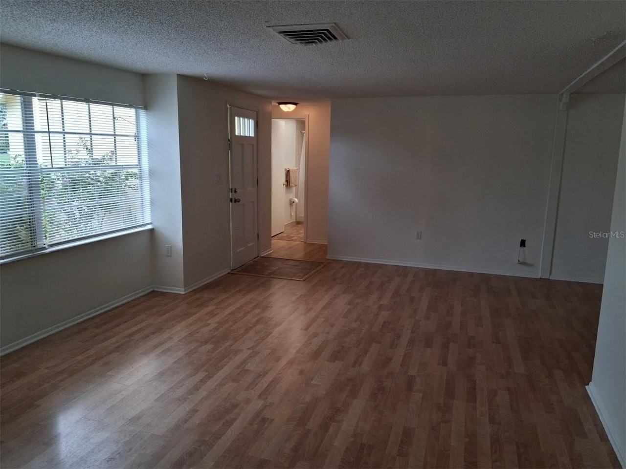 12406 Weatherstone Row - Photo 7 of 13
