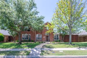 featured image of 11761 Waterford Ln