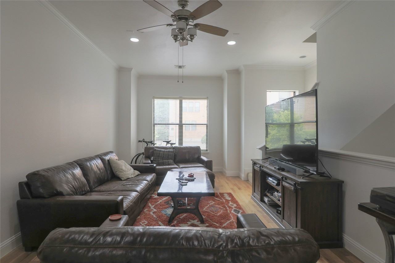 708 Skyline Bluff Ct - Photo 7 of 25