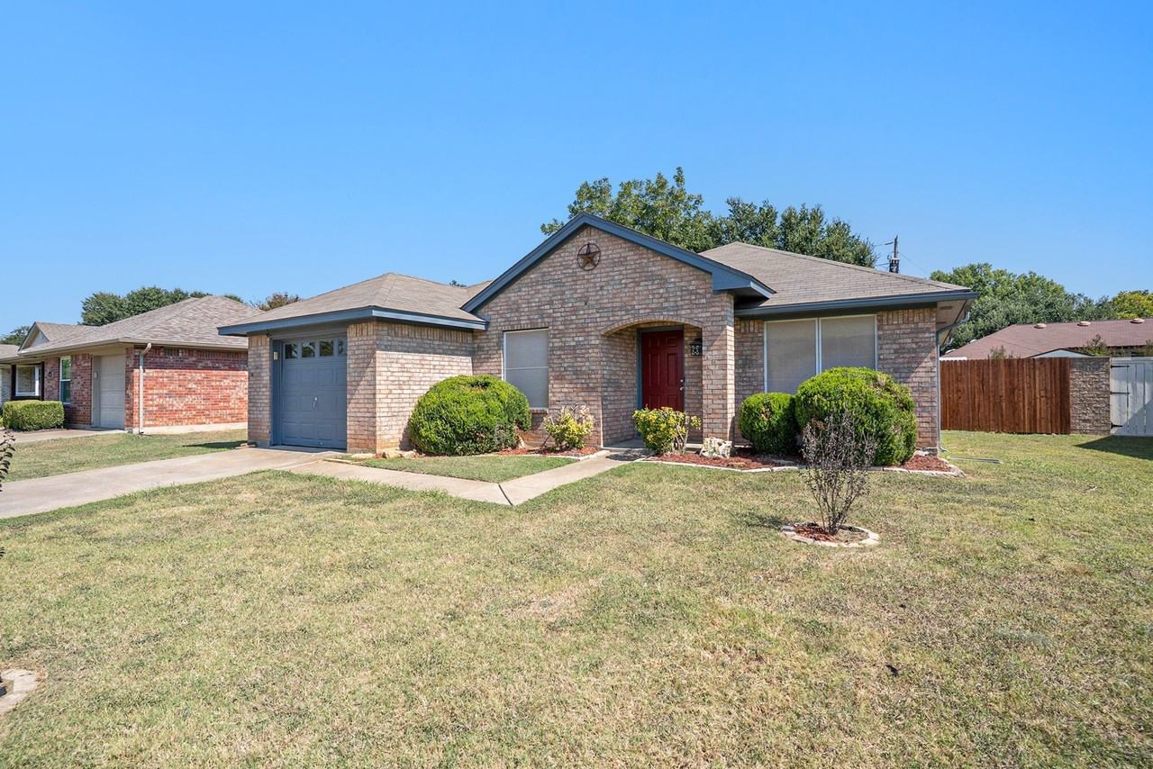 602 Mcanear St - Photo 3 of 27