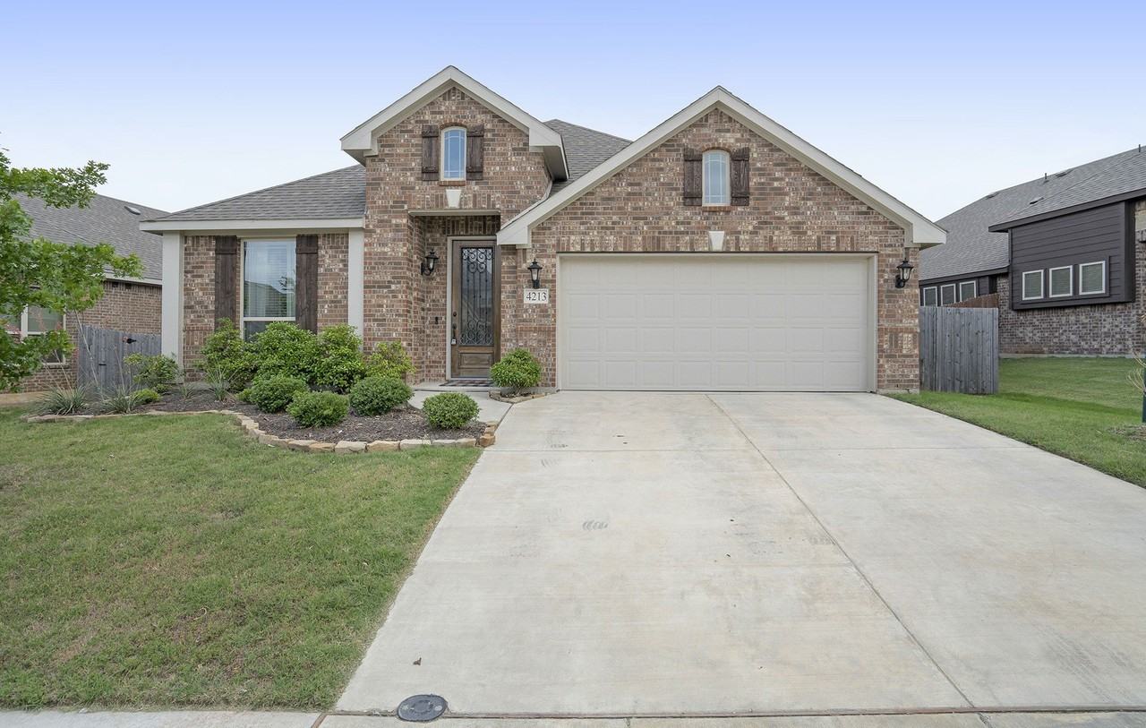 4213 Sweet Clover Ln