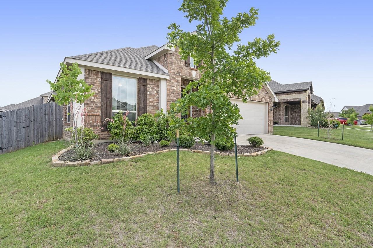 4213 Sweet Clover Ln - Photo 2 of 24