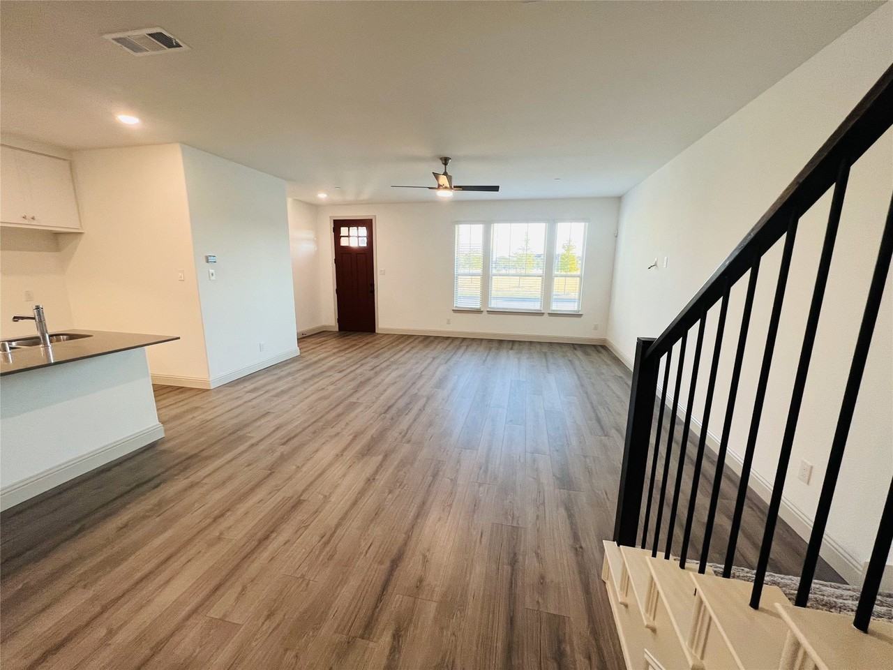13060 Teton St - Photo 3 of 21