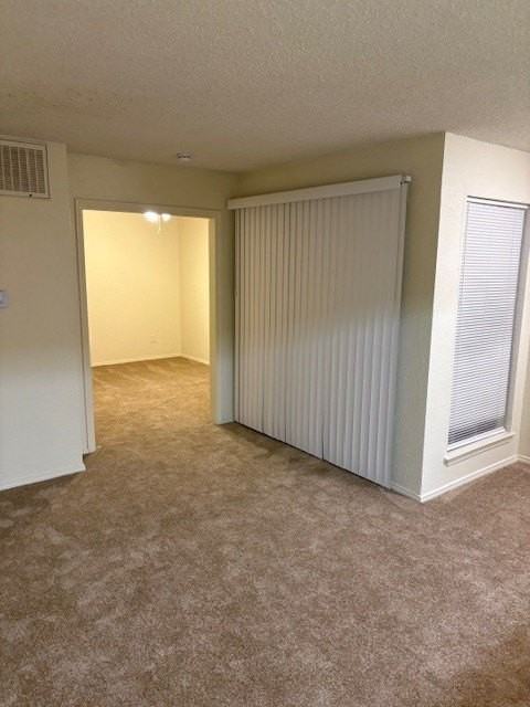 9813 Walnut St #303 - Photo 3 of 6