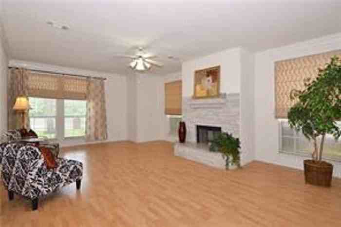 5828 Mossbrook Trl - Photo 7 of 25