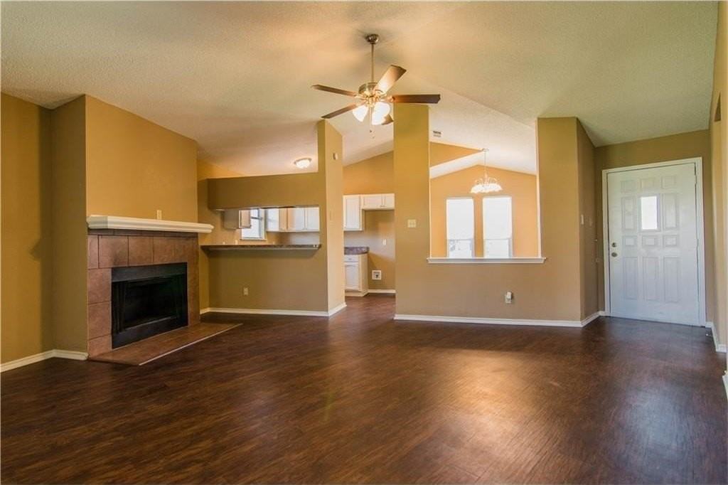1080 W Hills Ter - Photo 4 of 17