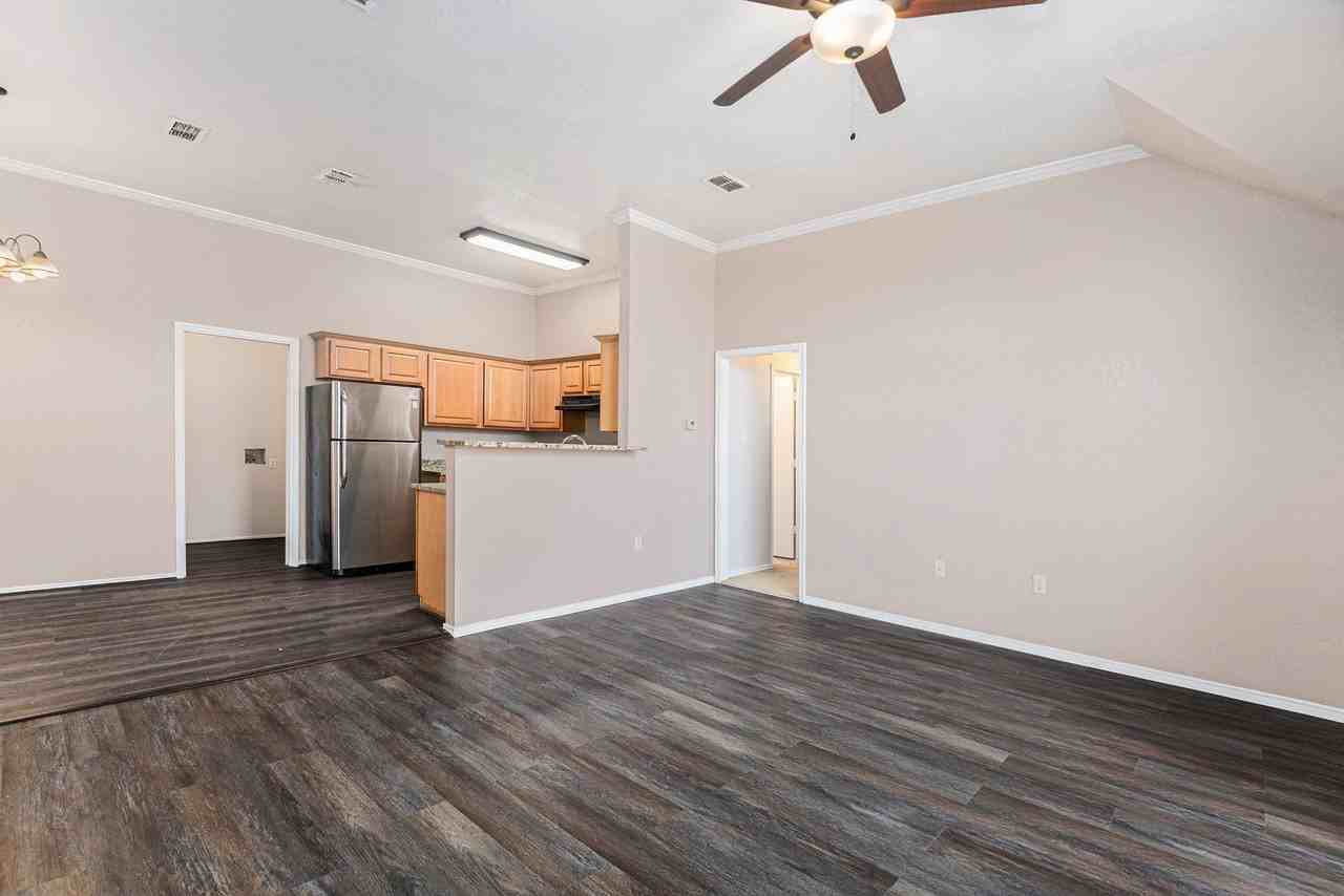 234 Rentz Place Cir - Photo 4 of 25