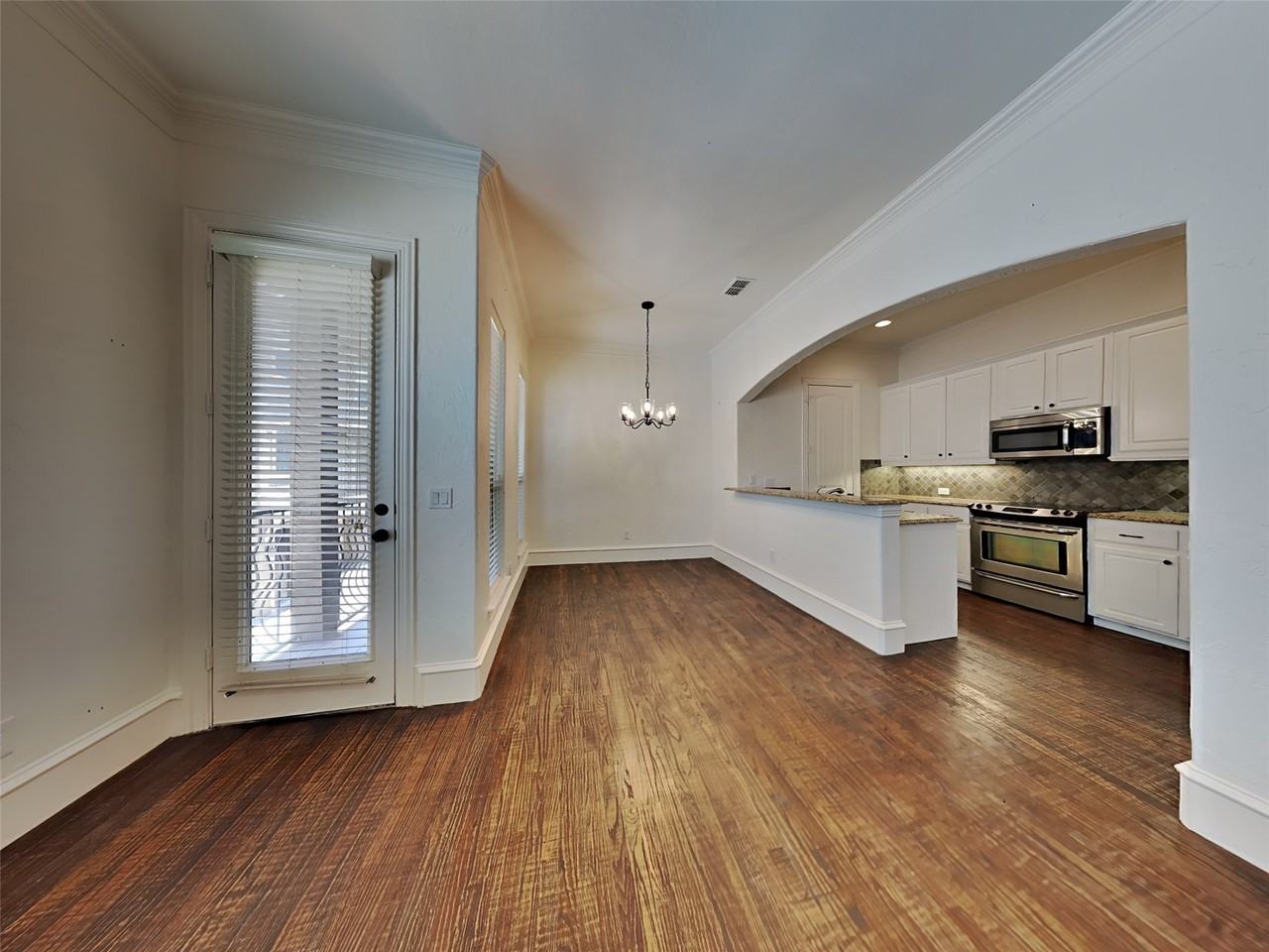 1537 Sienna Ct - Photo 3 of 21
