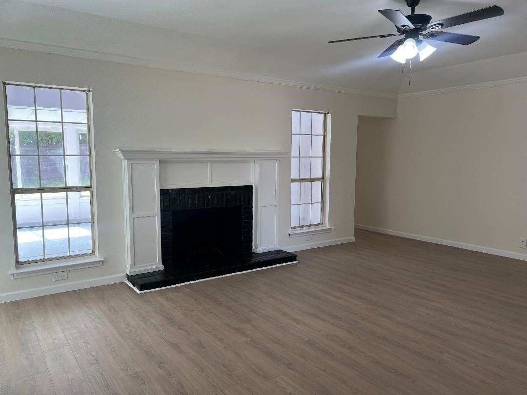 1500 Hyde Park Blvd - Photo 6 of 22