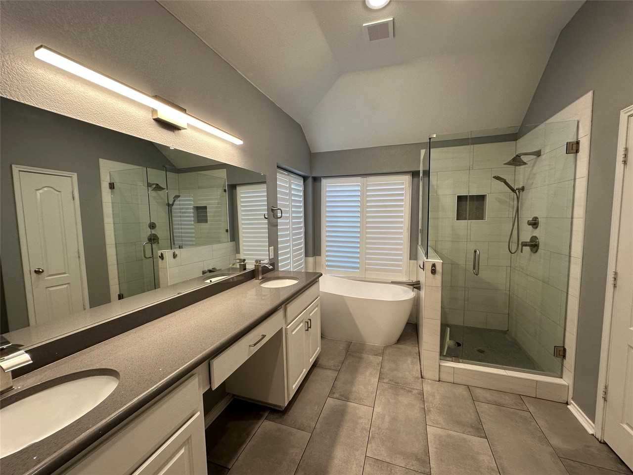 2866 Vacherie Ln - Photo 3 of 35