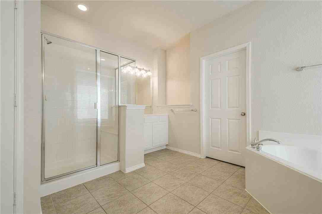 2338 Falcon Point Dr - Photo 7 of 17