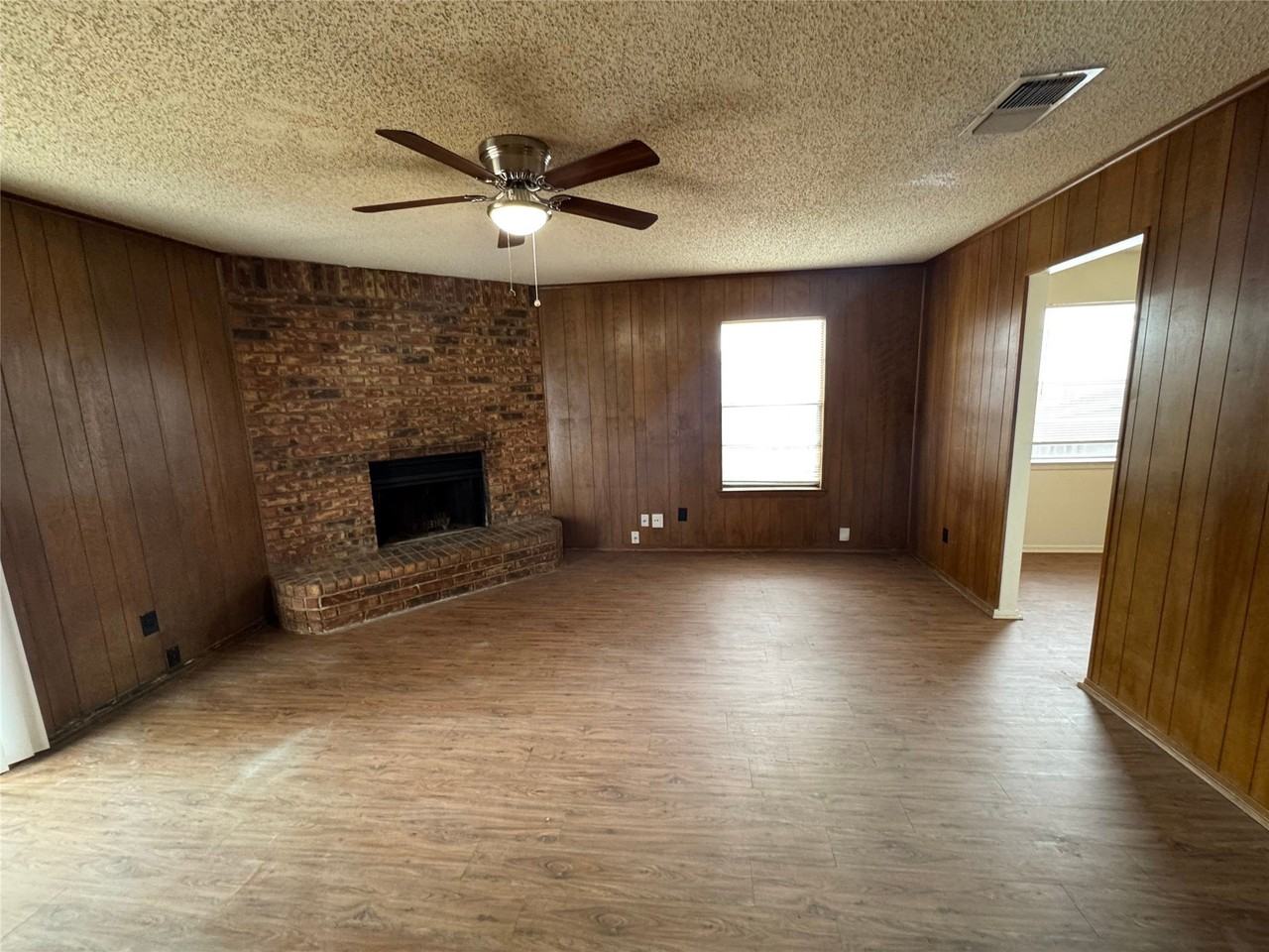 5604 Macgregor Dr - Photo 2 of 19