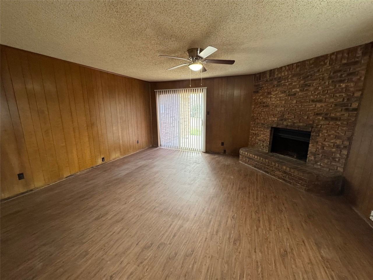 5604 Macgregor Dr - Photo 4 of 19
