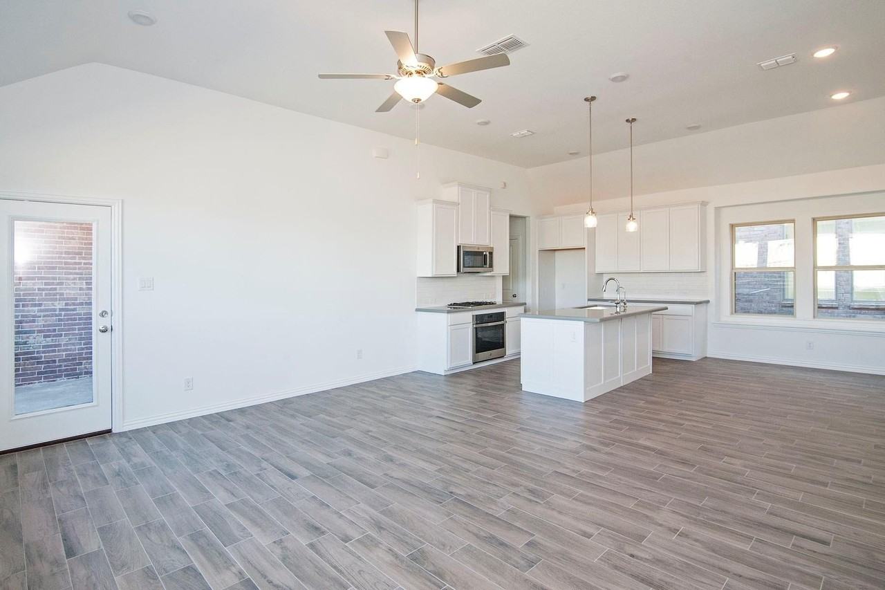 816 Trailside Ln - Photo 6 of 38